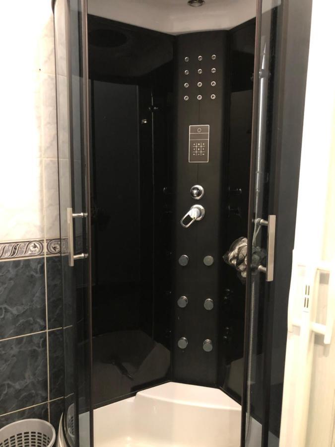 Apartament Jagiellonska Sosnowiec Buitenkant foto